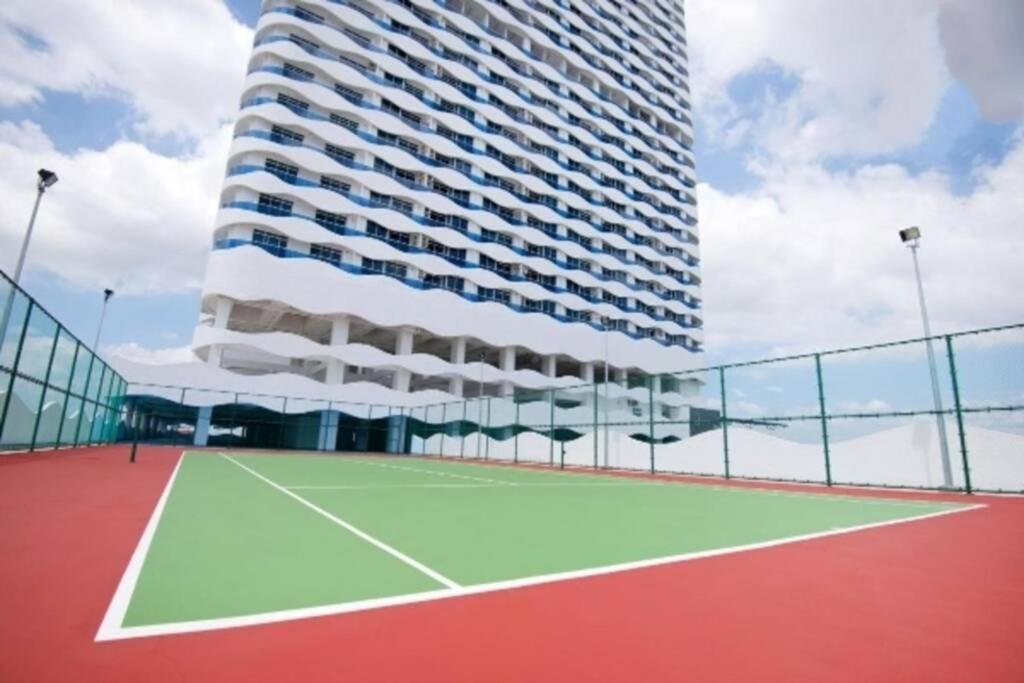 Апартаменты The Wave - Kota Laksamana -- Pool View -- 6 Pax Малакка Экстерьер фото